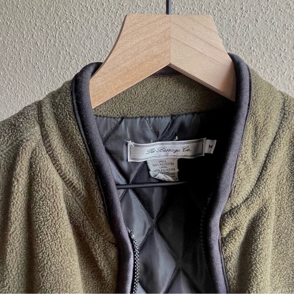 vest - Picture 3 of 4